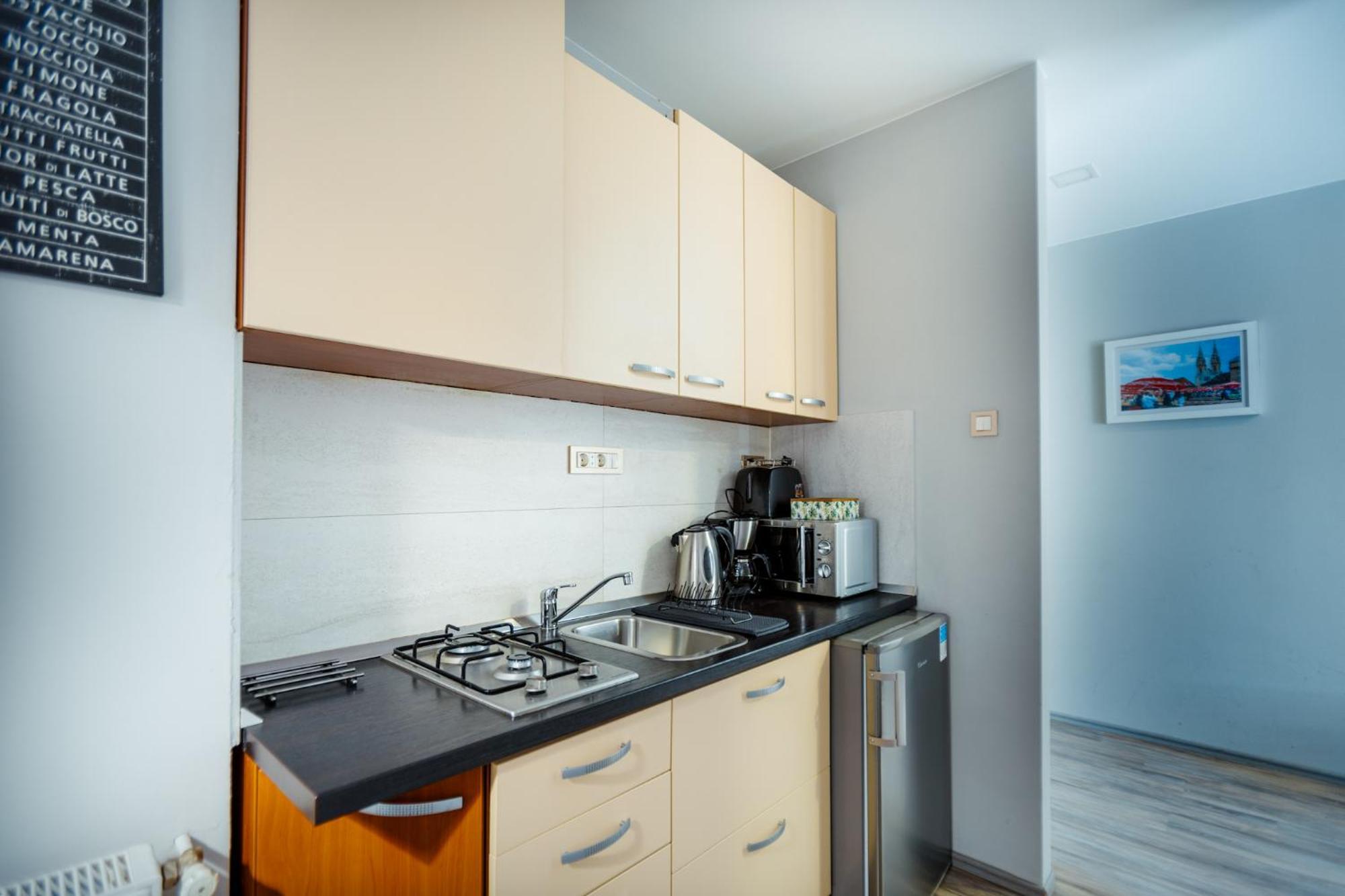 Studio Apartment Baltazar Zagreb Centre Bagian luar foto
